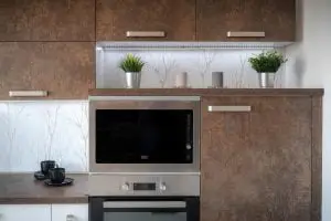 Bedrijven in Breda Keukenachterwand wrappen met folie: een snelle en betaalbare make-over